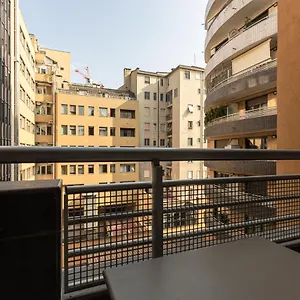Apartment Beplace In Repubblica, Milan
